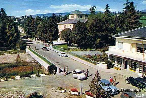 66 Bourg Madame Le pont International II.jpg